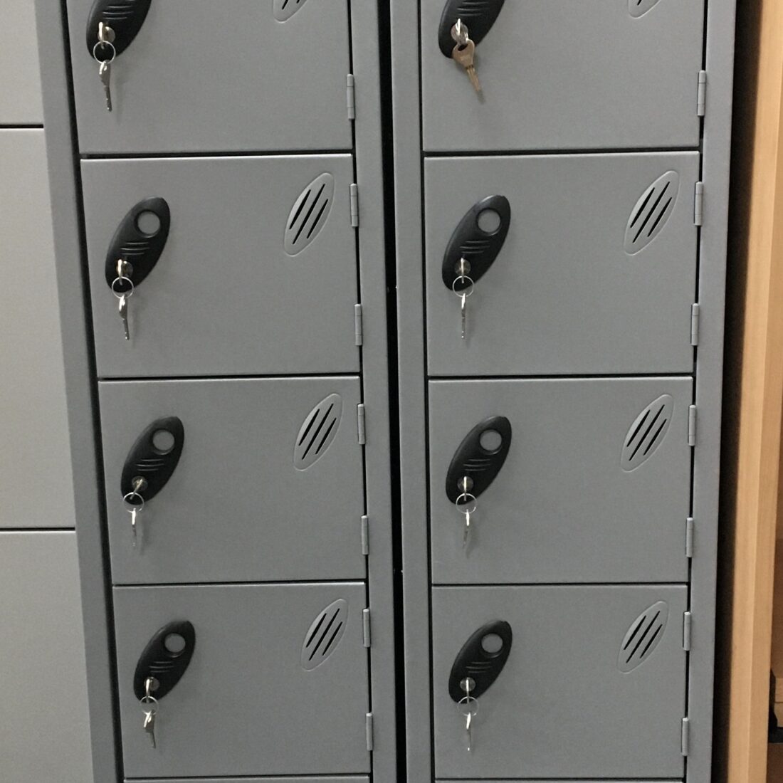 Curved Reception Desk (N0 31) The Office Furniture Pace